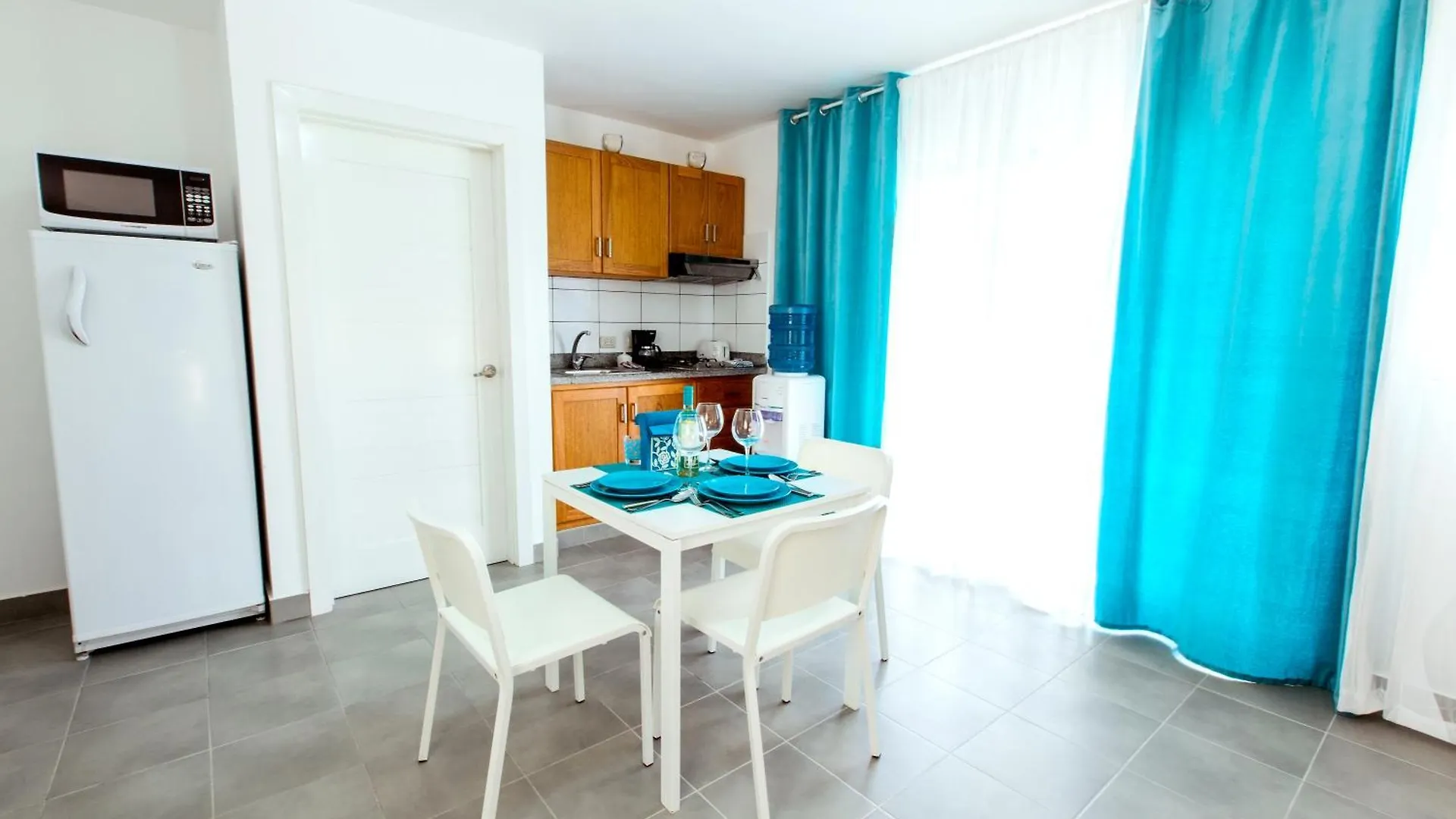 Hotel Tropicana Suites Deluxe Playa Los Corales Punta Cana